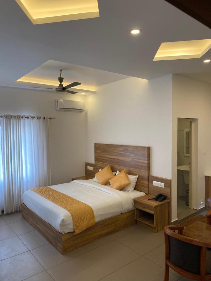 Munnar Ice Queen Resorts Exterior photo