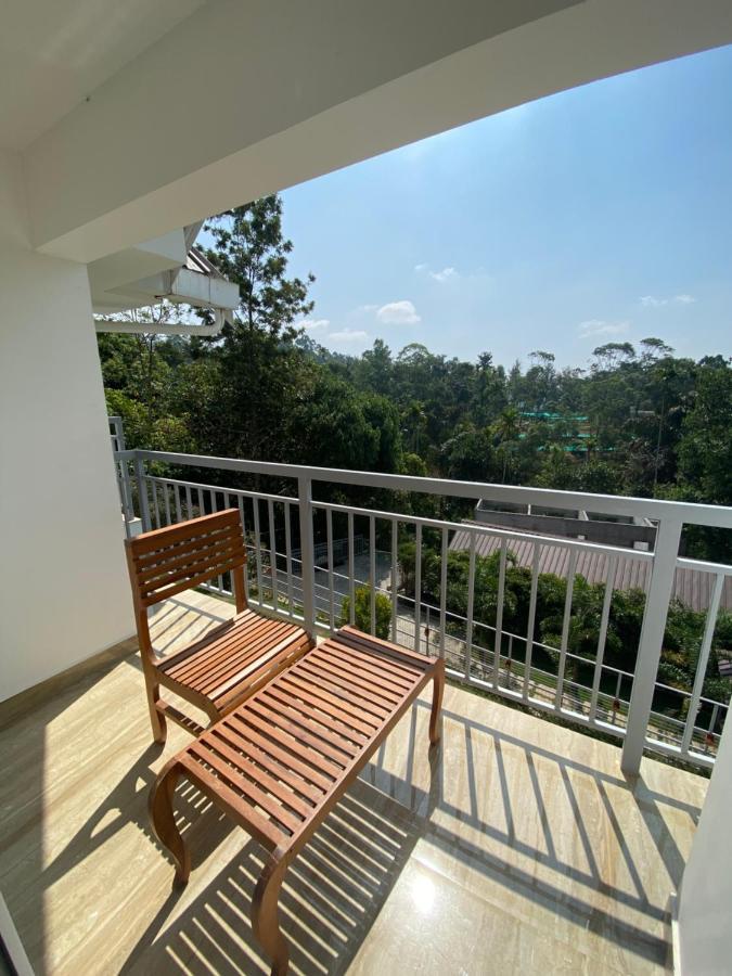 Munnar Ice Queen Resorts Exterior photo