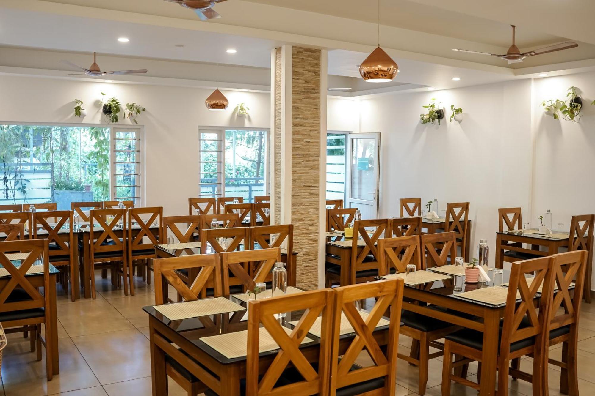 Munnar Ice Queen Resorts Exterior photo