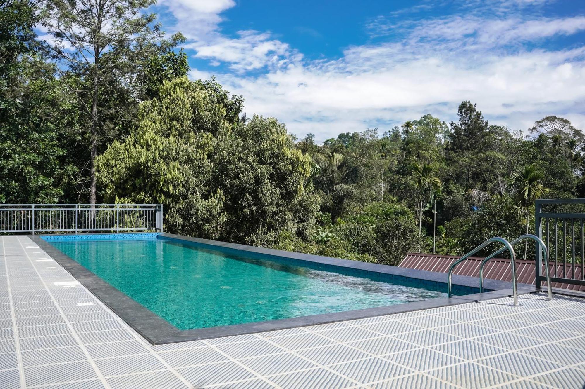 Munnar Ice Queen Resorts Exterior photo